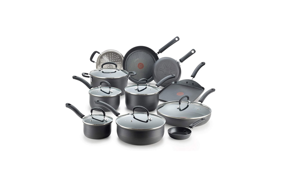 T-fal E765SH Ultimate Hard Anodized Scratch Resistant Titanium Cookware Set