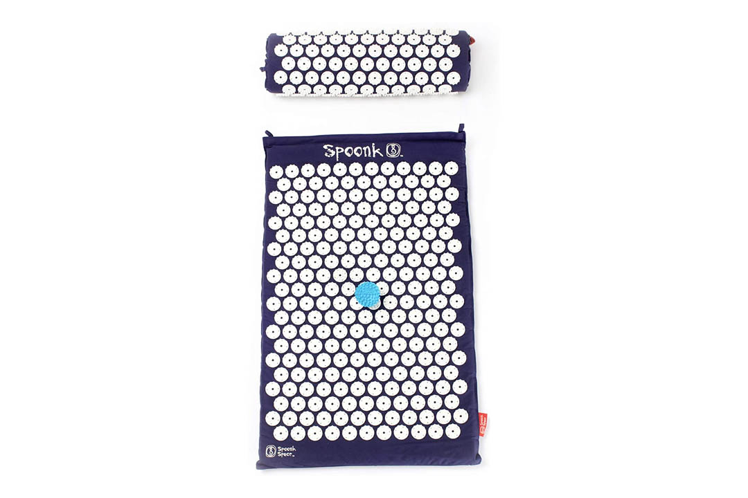 Spoonk 3 piece set combo comes with 1 massage ball 1 acupressure mat